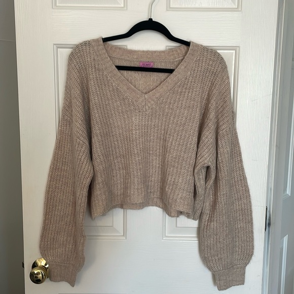 Francesca's Collections Sweaters - Mi Ami for Francesca’s crop top sweater size large
